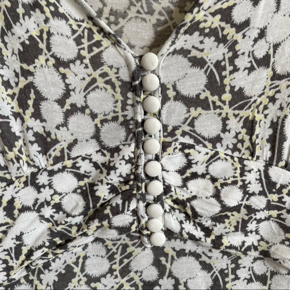 Maeve Sleeveless Floral Top - Picture 3 of 4